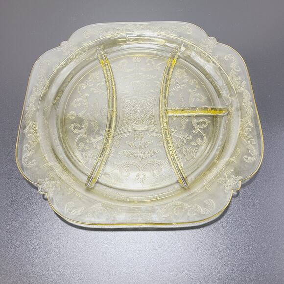 FEDERAL MADRID AMBER YELLOW DEPRESSION  GLASS 10 1/4" Divided Relish Plate - Picture 1 of 4